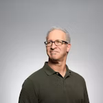 Dr. Carlos Mendoza